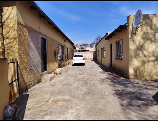 4 BEDROOM HOUSE FOR SALE IN BRAKPAN NORTH
